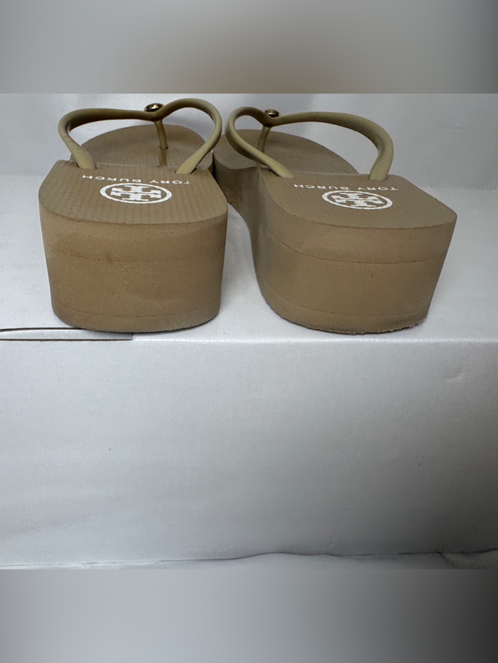 Tory Burch Khaki Thin Wedge Platform Flip Flops Size 8.5 - Picture 6 of 9